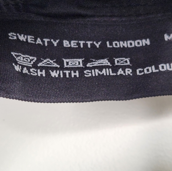 NWOT Sweaty Betty Stamina Sports Bra Black Sz US M (8-10) - Picture 7 of 9